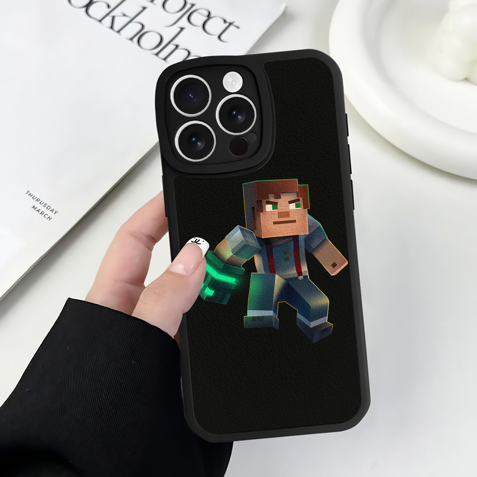 （画像用） マインクラフト ブロックの世界 Minecraft MC Block world 【iPhone 16シリーズ対応】シリコンスマホケース（レザー調） 材質：シリコン
